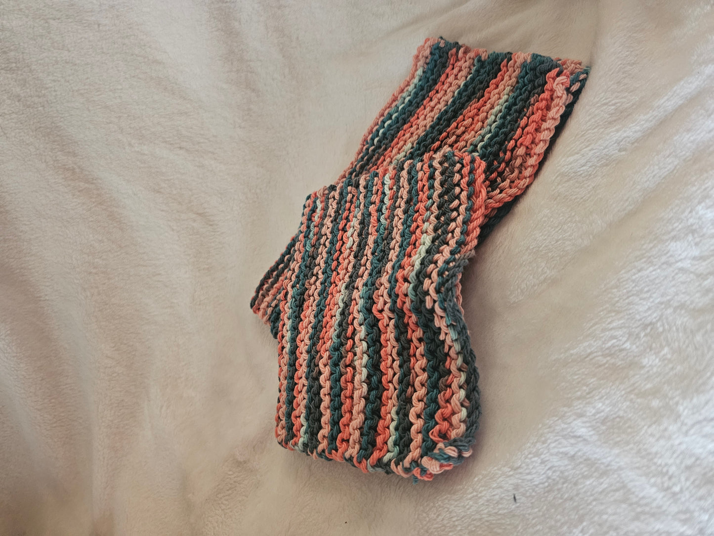 Knitted washcloth